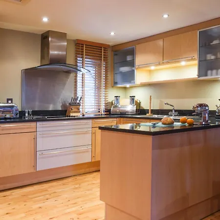 Underscar - Manesty *